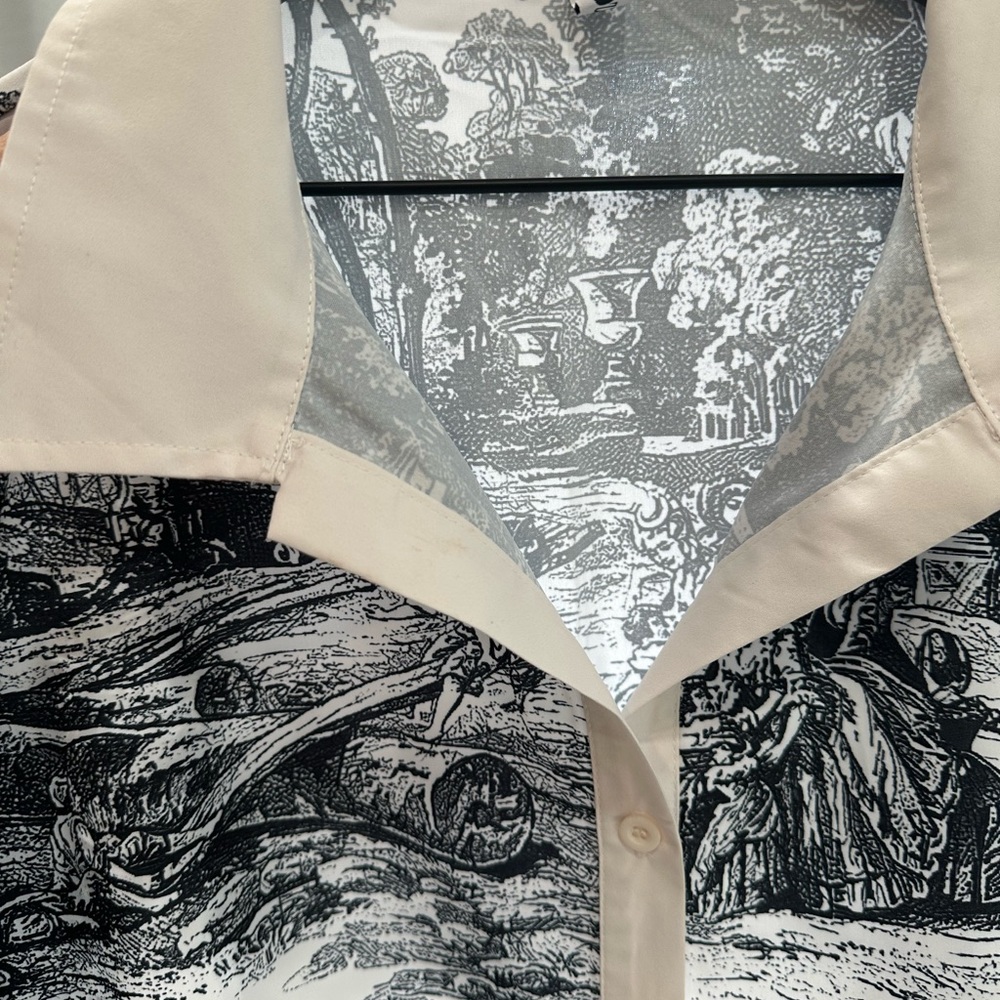 Chic Monochrome Women's Robe - Picture 5 of 11